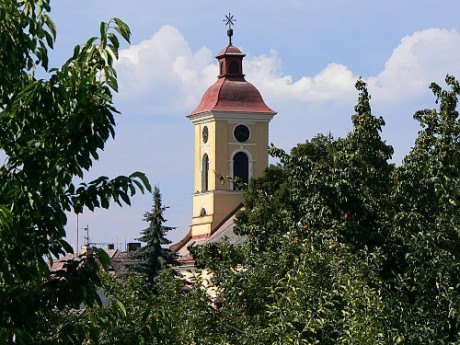 Stěžery-Kostel.jpg